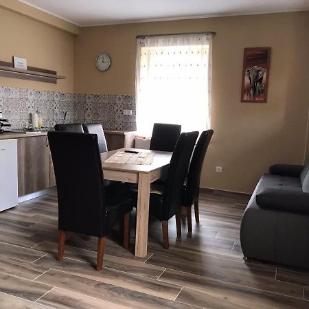 Adrienn Apartman Sárvár Dış mekan fotoğraf