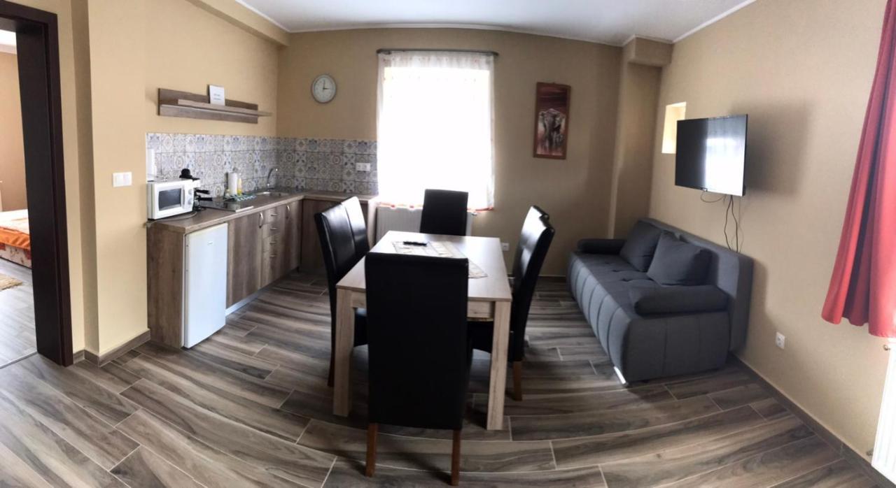 Adrienn Apartman Sárvár Dış mekan fotoğraf