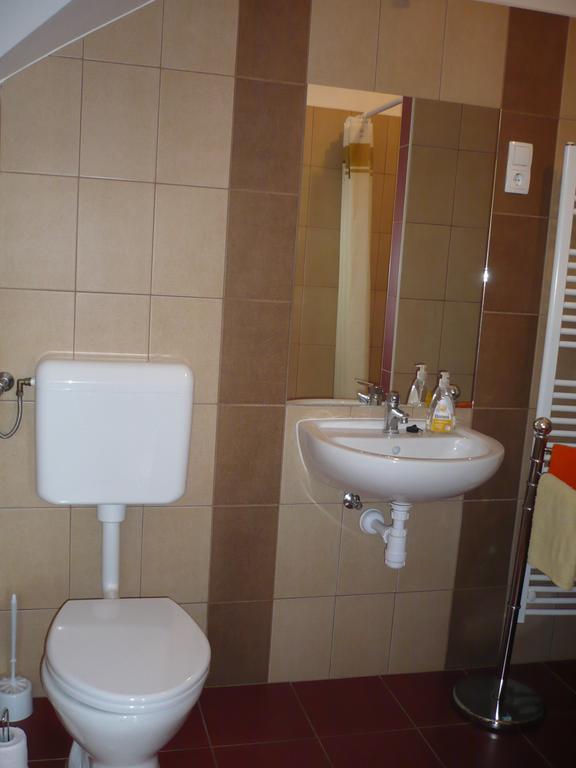 Adrienn Apartman Sárvár Dış mekan fotoğraf