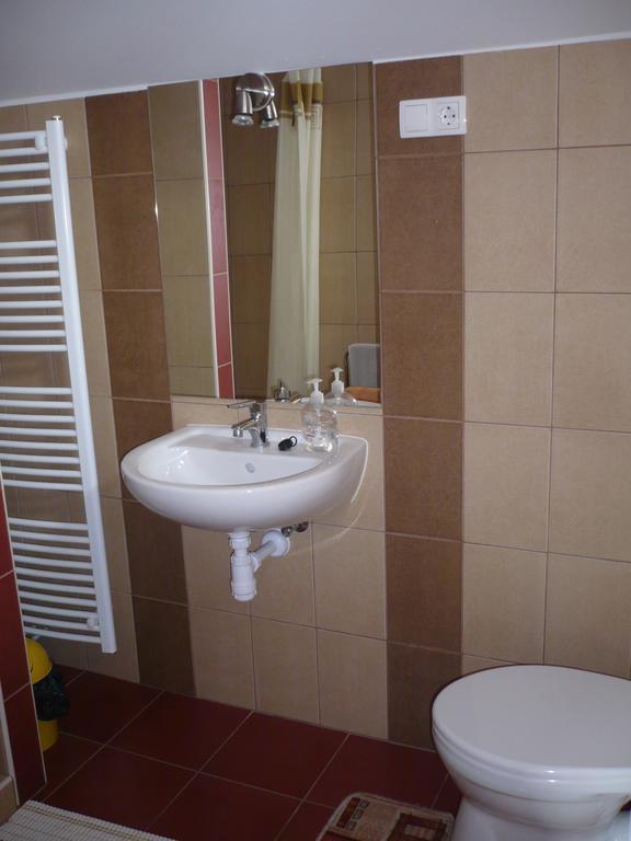Adrienn Apartman Sárvár Dış mekan fotoğraf